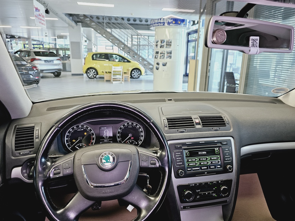 Skoda Octavia Combi  bei Hoffmann Automobile in Wolfsburg kaufen und sofort mitnehmen - Bild 10