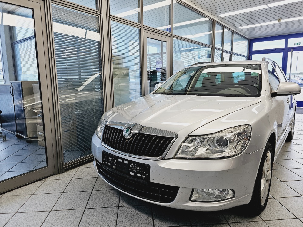 Skoda Octavia Combi  bei Hoffmann Automobile in Wolfsburg kaufen und sofort mitnehmen - Bild 15