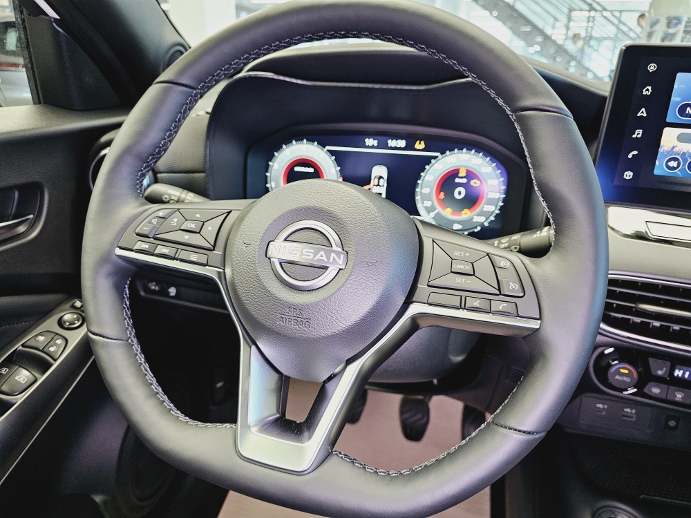 Nissan Juke  bei Hoffmann Automobile in Wolfsburg kaufen und sofort mitnehmen - Bild 10