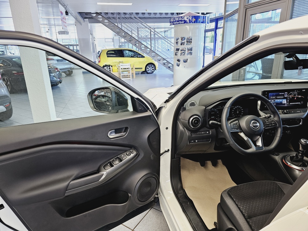 Nissan Juke  bei Hoffmann Automobile in Wolfsburg kaufen und sofort mitnehmen - Bild 15