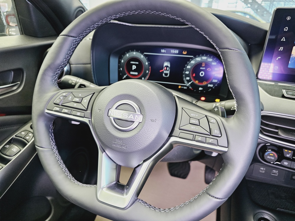 Nissan Juke  bei Hoffmann Automobile in Wolfsburg kaufen und sofort mitnehmen - Bild 10