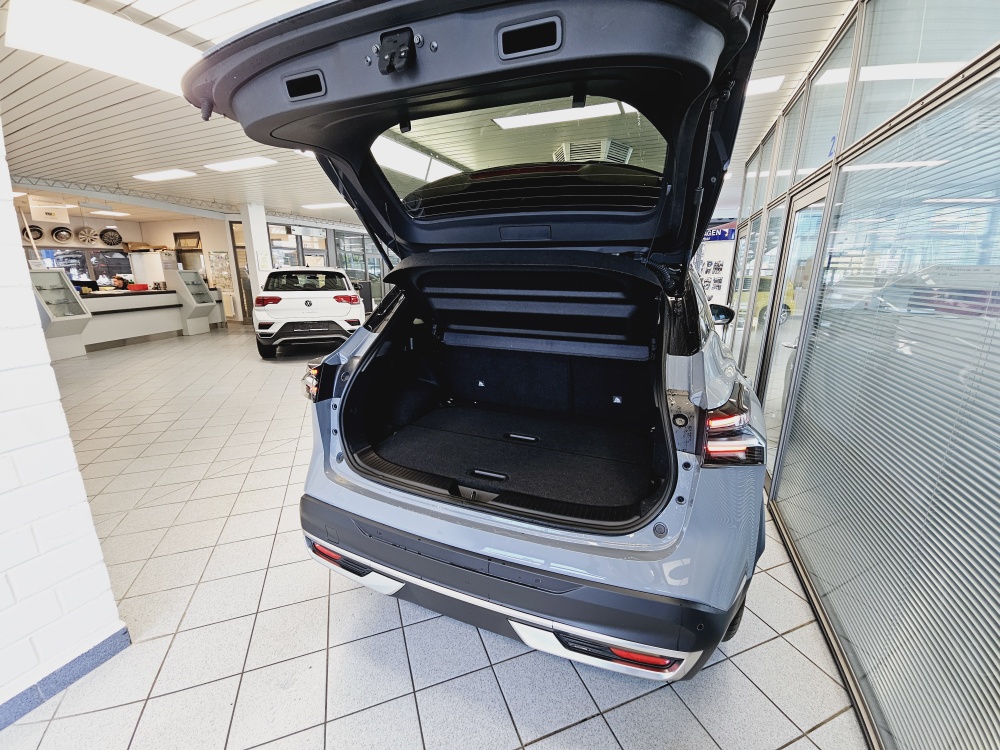 Nissan Qashqai  bei Hoffmann Automobile in Wolfsburg kaufen und sofort mitnehmen - Bild 2