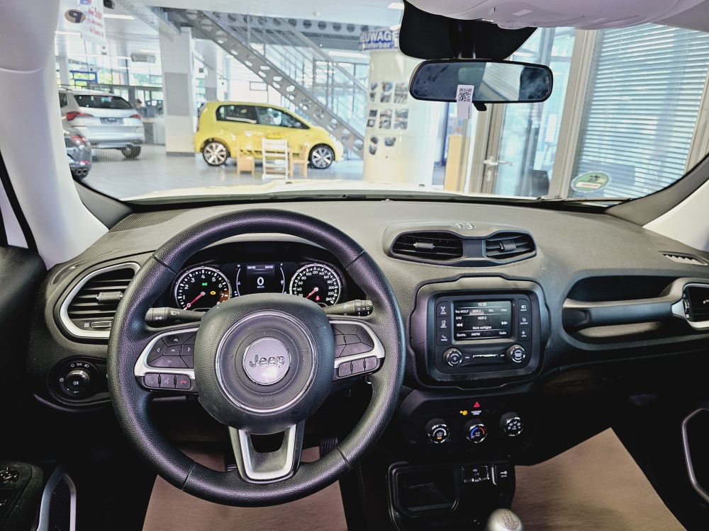 Jeep Renegade  bei Hoffmann Automobile in Wolfsburg kaufen und sofort mitnehmen - Bild 10