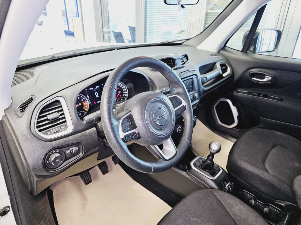 Jeep Renegade  bei Hoffmann Automobile in Wolfsburg kaufen und sofort mitnehmen - Bild 11
