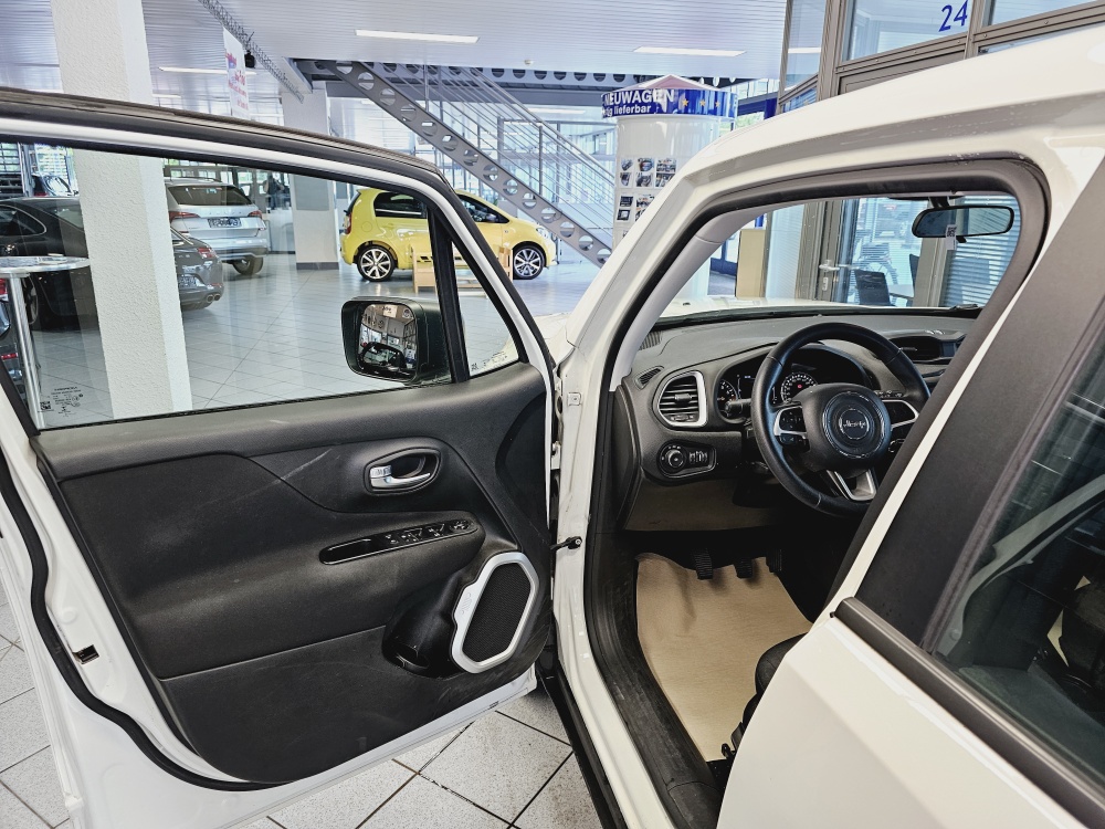Jeep Renegade  bei Hoffmann Automobile in Wolfsburg kaufen und sofort mitnehmen - Bild 13