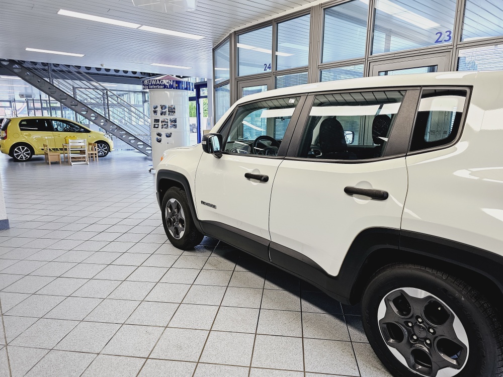 Jeep Renegade  bei Hoffmann Automobile in Wolfsburg kaufen und sofort mitnehmen - Bild 14
