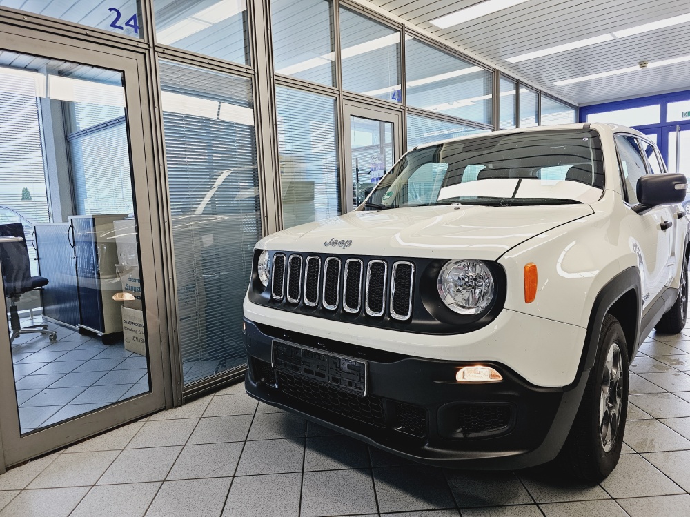 Jeep Renegade  bei Hoffmann Automobile in Wolfsburg kaufen und sofort mitnehmen - Bild 15