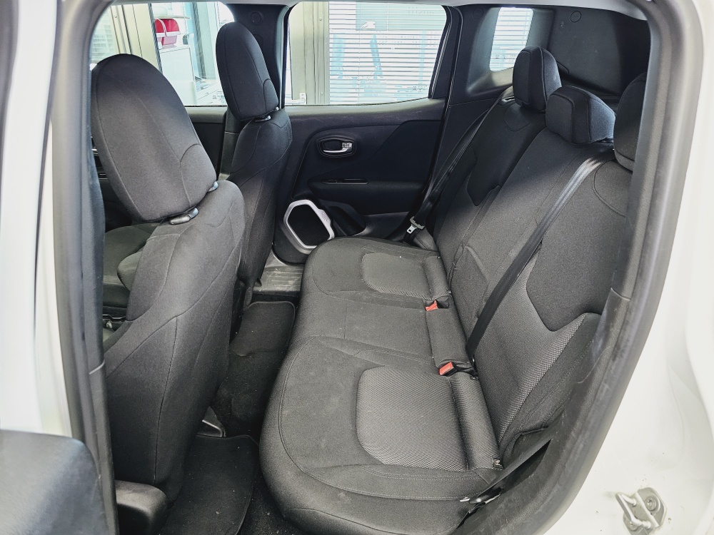 Jeep Renegade  bei Hoffmann Automobile in Wolfsburg kaufen und sofort mitnehmen - Bild 5