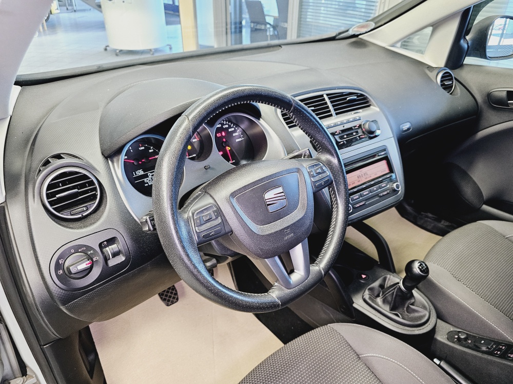 Seat Altea XL  bei Hoffmann Automobile in Wolfsburg kaufen und sofort mitnehmen - Bild 10