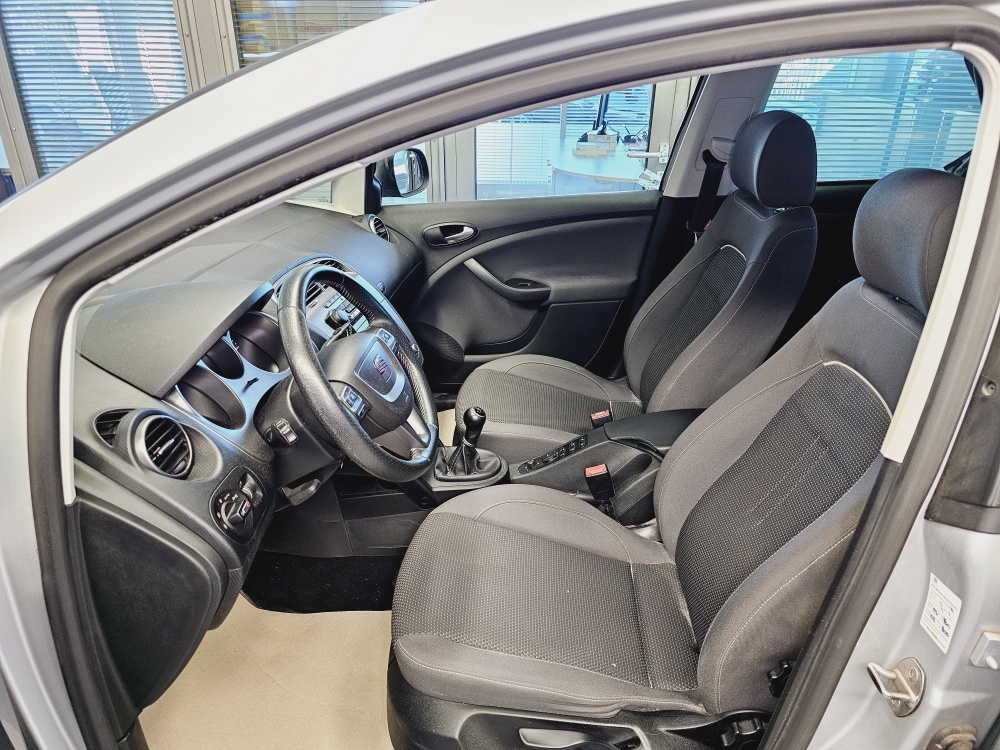 Seat Altea XL  bei Hoffmann Automobile in Wolfsburg kaufen und sofort mitnehmen - Bild 11
