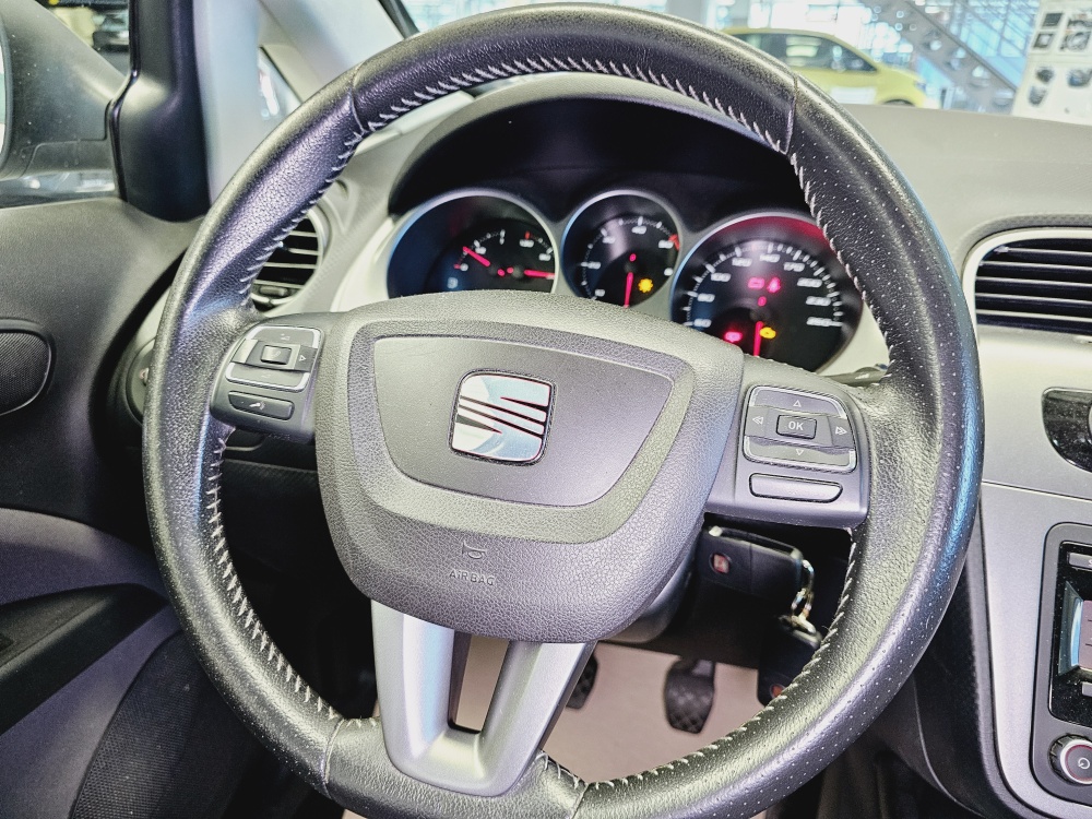 Seat Altea XL  bei Hoffmann Automobile in Wolfsburg kaufen und sofort mitnehmen - Bild 8