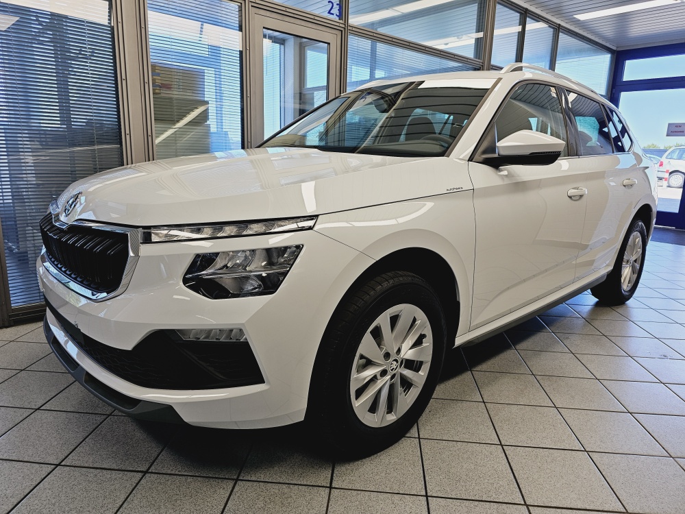 Skoda Kamiq Selection für nur 25.150,- € bei Hoffmann Automobile in Wolfsburg kaufen und sofort mitnehmen