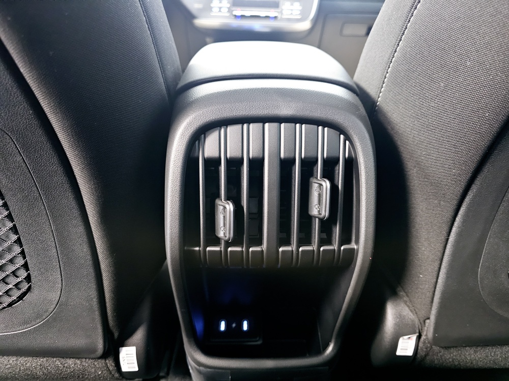 Hyundai Kona  bei Hoffmann Automobile in Wolfsburg kaufen und sofort mitnehmen - Bild 6