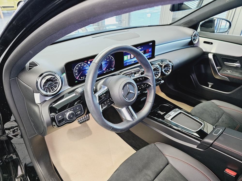Mercedes-Benz A 180  bei Hoffmann Automobile in Wolfsburg kaufen und sofort mitnehmen - Bild 10