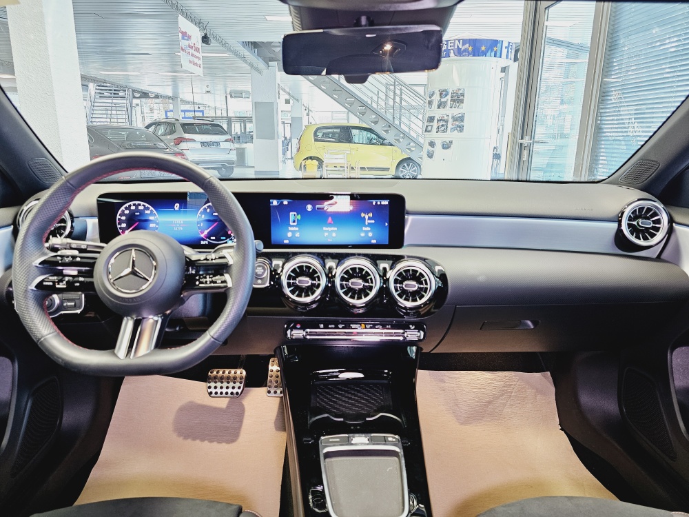 Mercedes-Benz A 180  bei Hoffmann Automobile in Wolfsburg kaufen und sofort mitnehmen - Bild 5