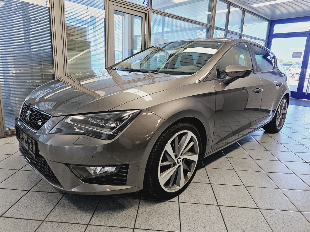 Seat Leon FR für nur 15.800,- € bei Hoffmann Automobile in Wolfsburg kaufen und sofort mitnehmen