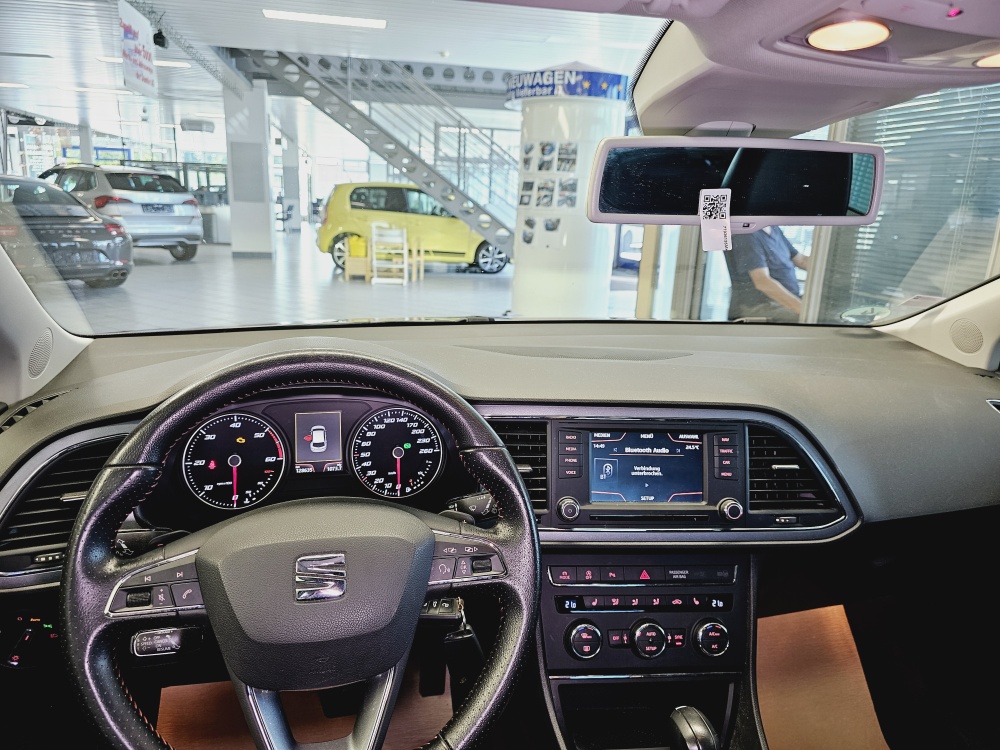 Seat Leon  bei Hoffmann Automobile in Wolfsburg kaufen und sofort mitnehmen - Bild 10
