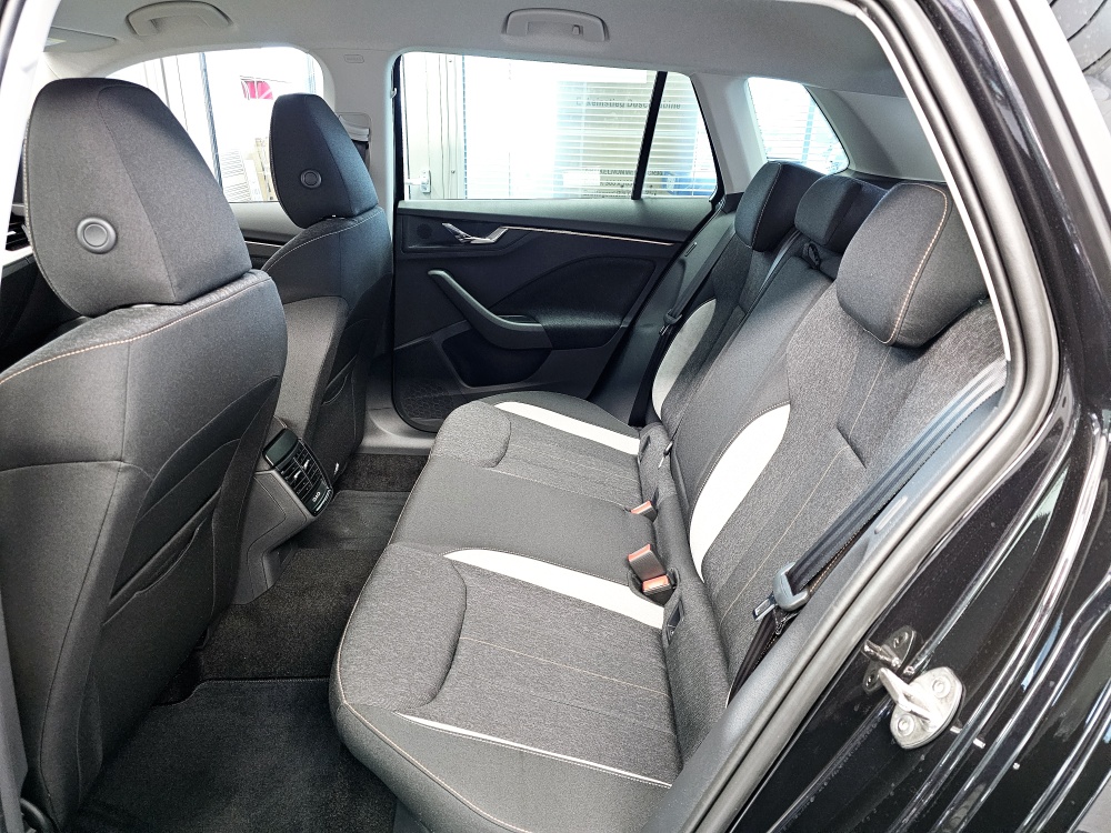 Skoda Kamiq  bei Hoffmann Automobile in Wolfsburg kaufen und sofort mitnehmen - Bild 5