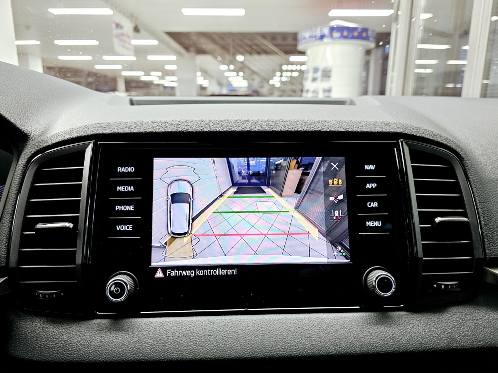 Skoda Karoq  bei Hoffmann Automobile in Wolfsburg kaufen und sofort mitnehmen - Bild 13