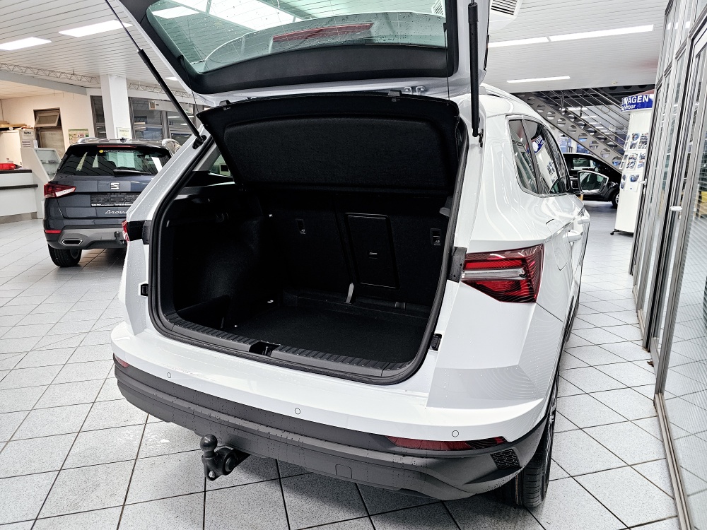 Skoda Karoq  bei Hoffmann Automobile in Wolfsburg kaufen und sofort mitnehmen - Bild 2