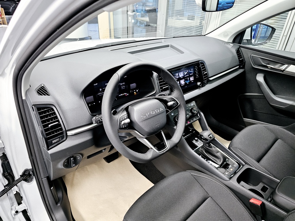Skoda Karoq  bei Hoffmann Automobile in Wolfsburg kaufen und sofort mitnehmen - Bild 18