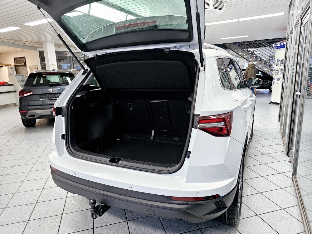 Skoda Karoq  bei Hoffmann Automobile in Wolfsburg kaufen und sofort mitnehmen - Bild 2