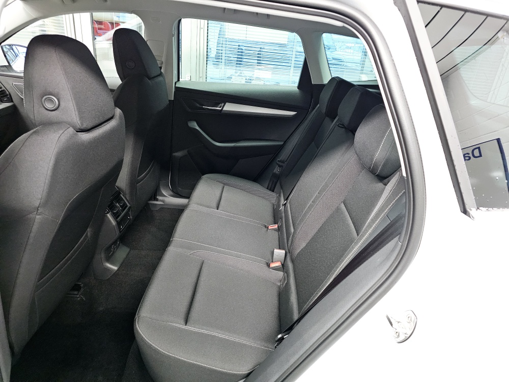 Skoda Karoq  bei Hoffmann Automobile in Wolfsburg kaufen und sofort mitnehmen - Bild 5