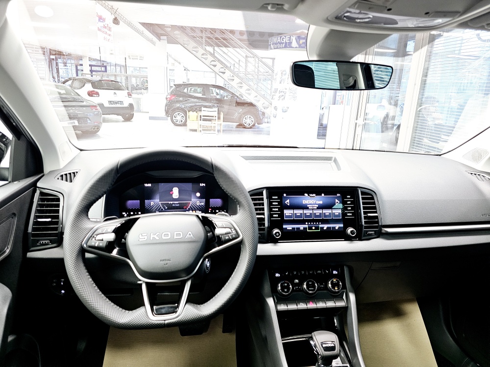 Skoda Karoq  bei Hoffmann Automobile in Wolfsburg kaufen und sofort mitnehmen - Bild 17