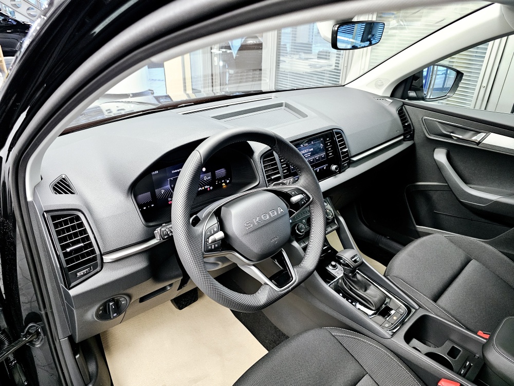 Skoda Karoq  bei Hoffmann Automobile in Wolfsburg kaufen und sofort mitnehmen - Bild 18