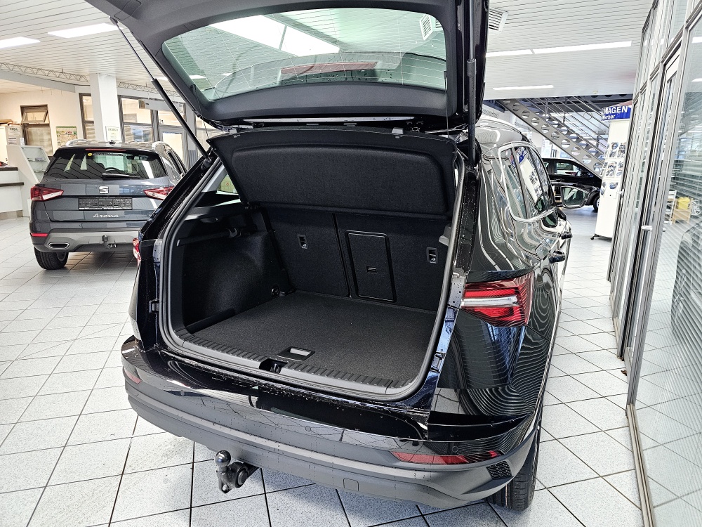 Skoda Karoq  bei Hoffmann Automobile in Wolfsburg kaufen und sofort mitnehmen - Bild 2