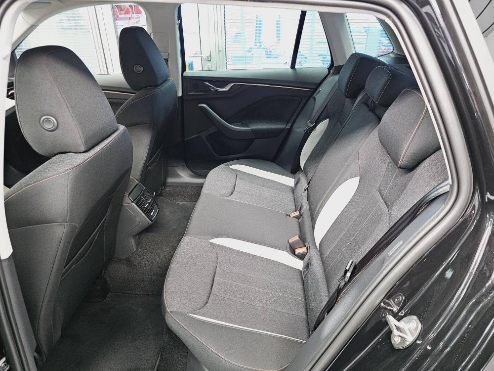 Skoda Kamiq  bei Hoffmann Automobile in Wolfsburg kaufen und sofort mitnehmen - Bild 5