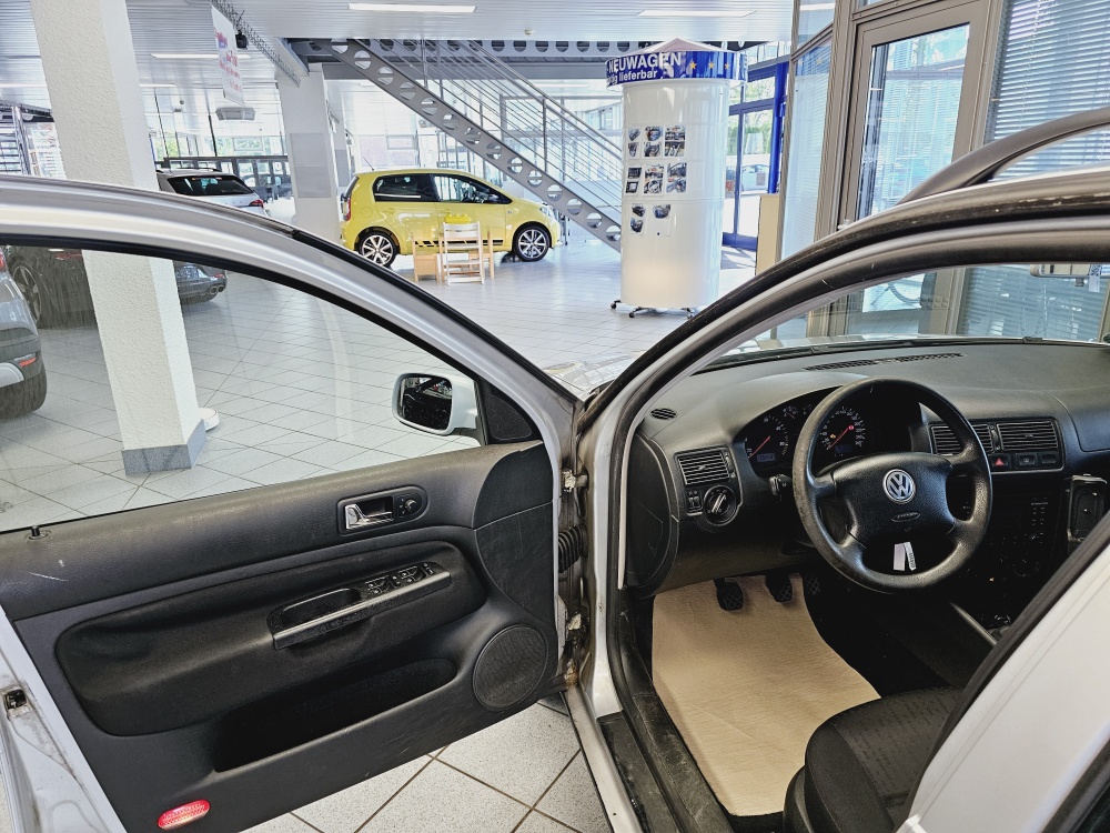 VW Golf Variant  bei Hoffmann Automobile in Wolfsburg kaufen und sofort mitnehmen - Bild 11