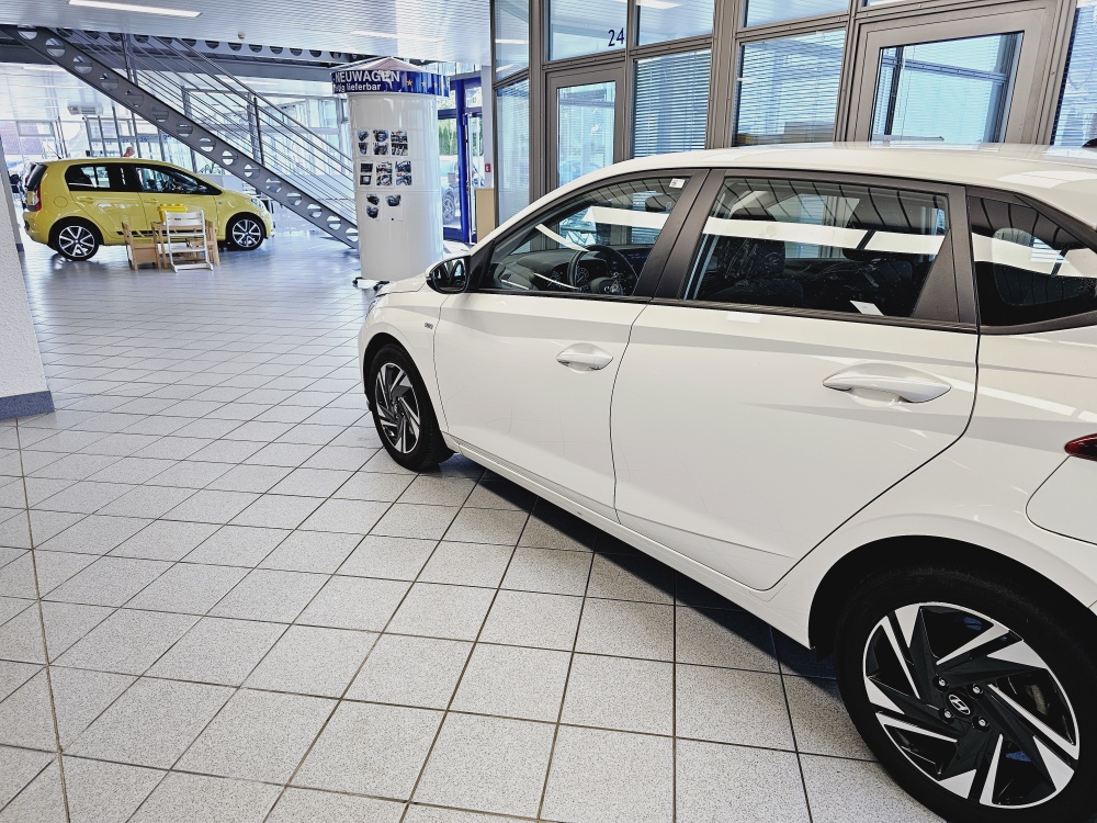 Hyundai i20  bei Hoffmann Automobile in Wolfsburg kaufen und sofort mitnehmen - Bild 14