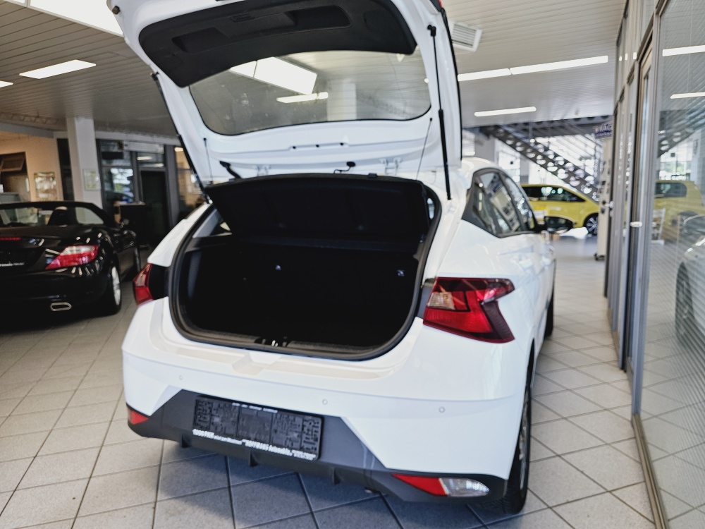 Hyundai i20  bei Hoffmann Automobile in Wolfsburg kaufen und sofort mitnehmen - Bild 2