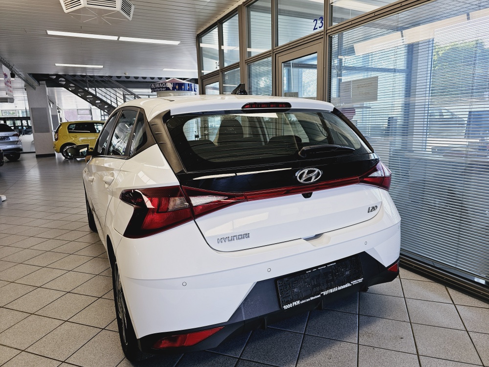 Hyundai i20  bei Hoffmann Automobile in Wolfsburg kaufen und sofort mitnehmen - Bild 3