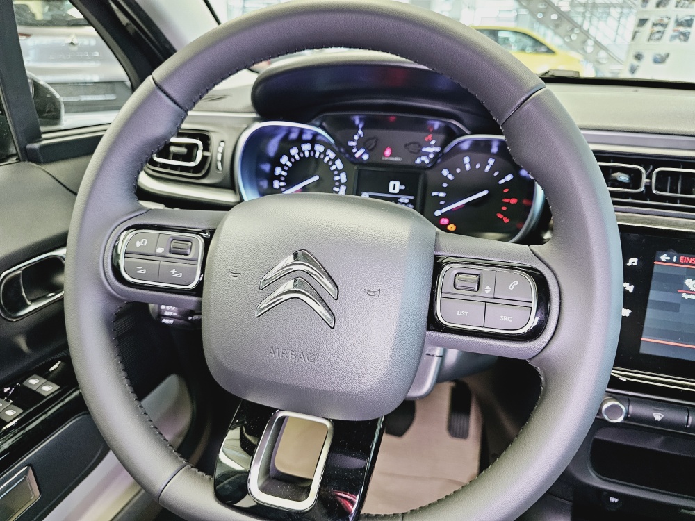 Citroen C3  bei Hoffmann Automobile in Wolfsburg kaufen und sofort mitnehmen - Bild 8