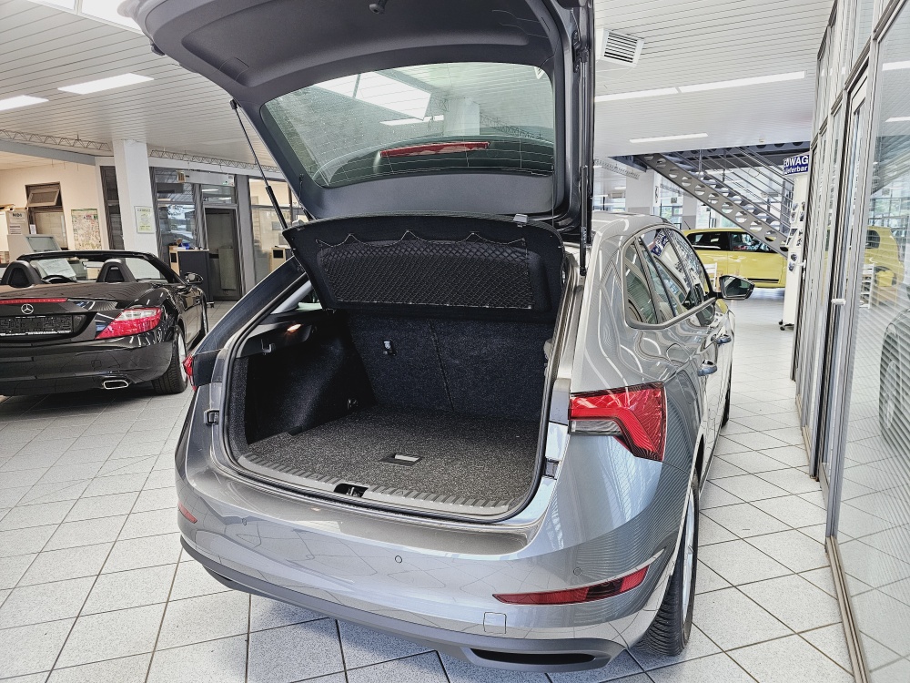 Skoda Scala  bei Hoffmann Automobile in Wolfsburg kaufen und sofort mitnehmen - Bild 2