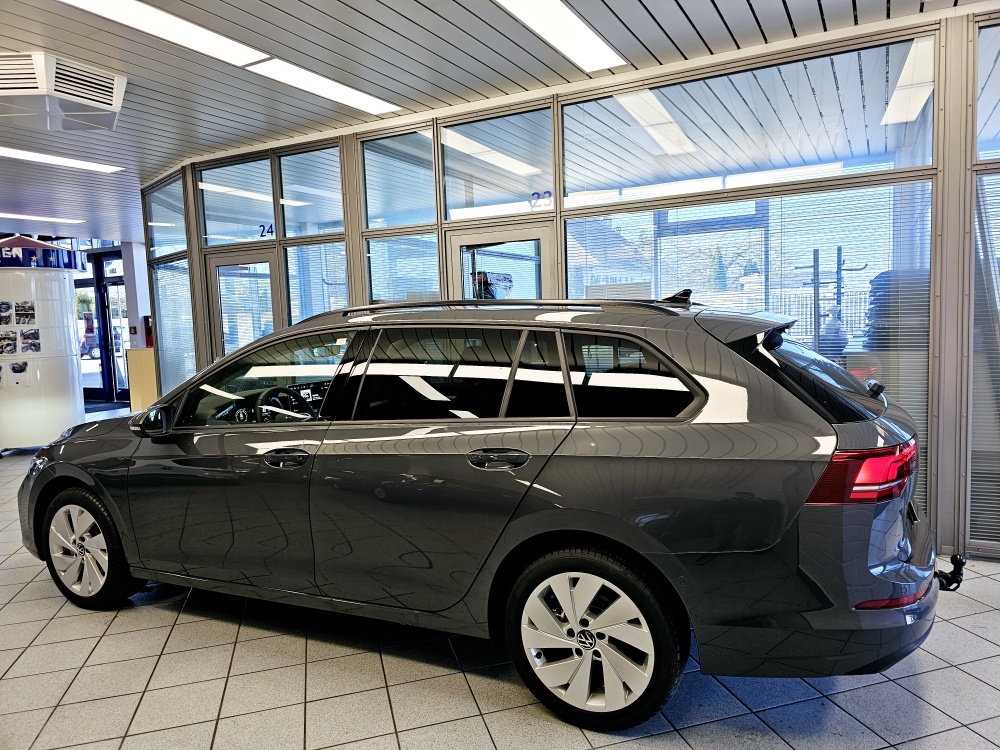 VW Golf Variant  bei Hoffmann Automobile in Wolfsburg kaufen und sofort mitnehmen - Bild 23
