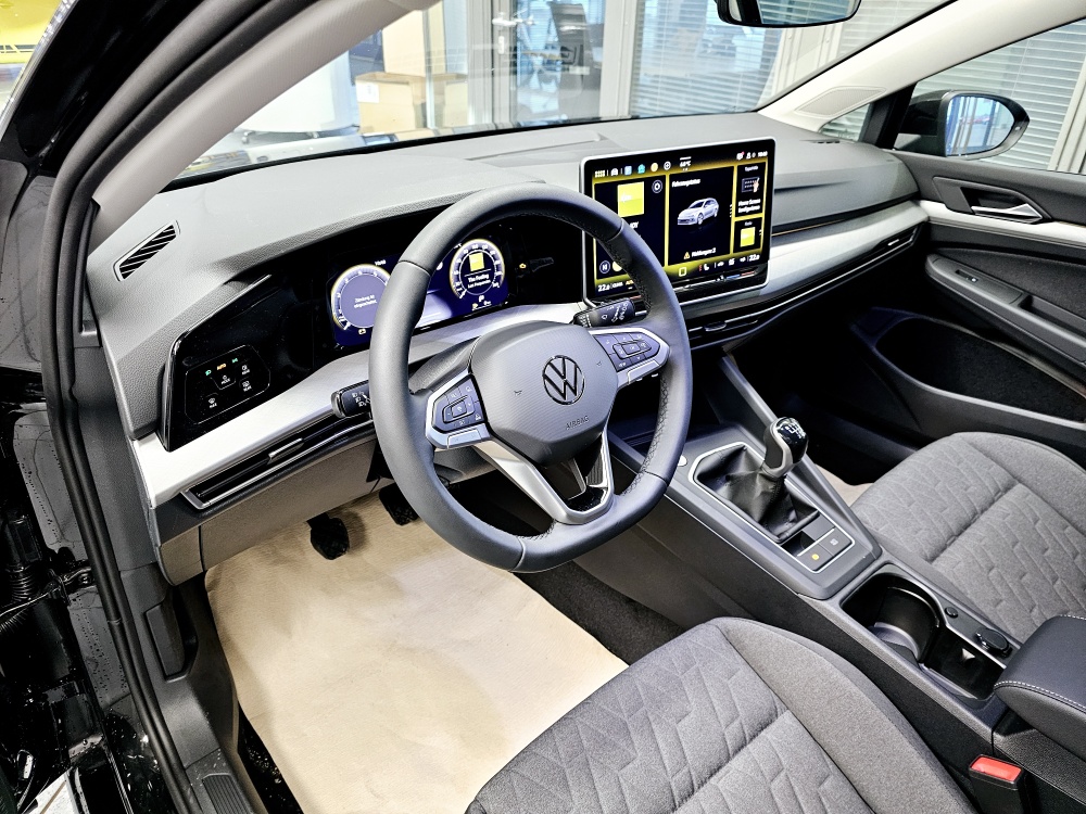 VW Golf Variant  bei Hoffmann Automobile in Wolfsburg kaufen und sofort mitnehmen - Bild 19