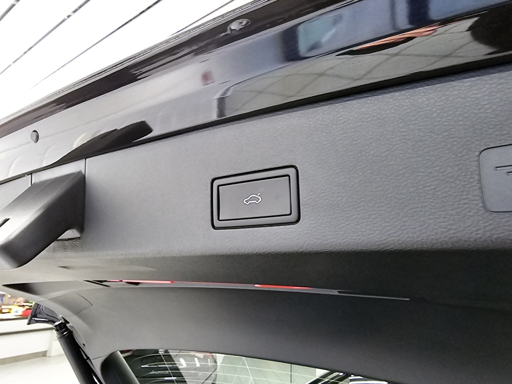 VW Golf Variant  bei Hoffmann Automobile in Wolfsburg kaufen und sofort mitnehmen - Bild 3