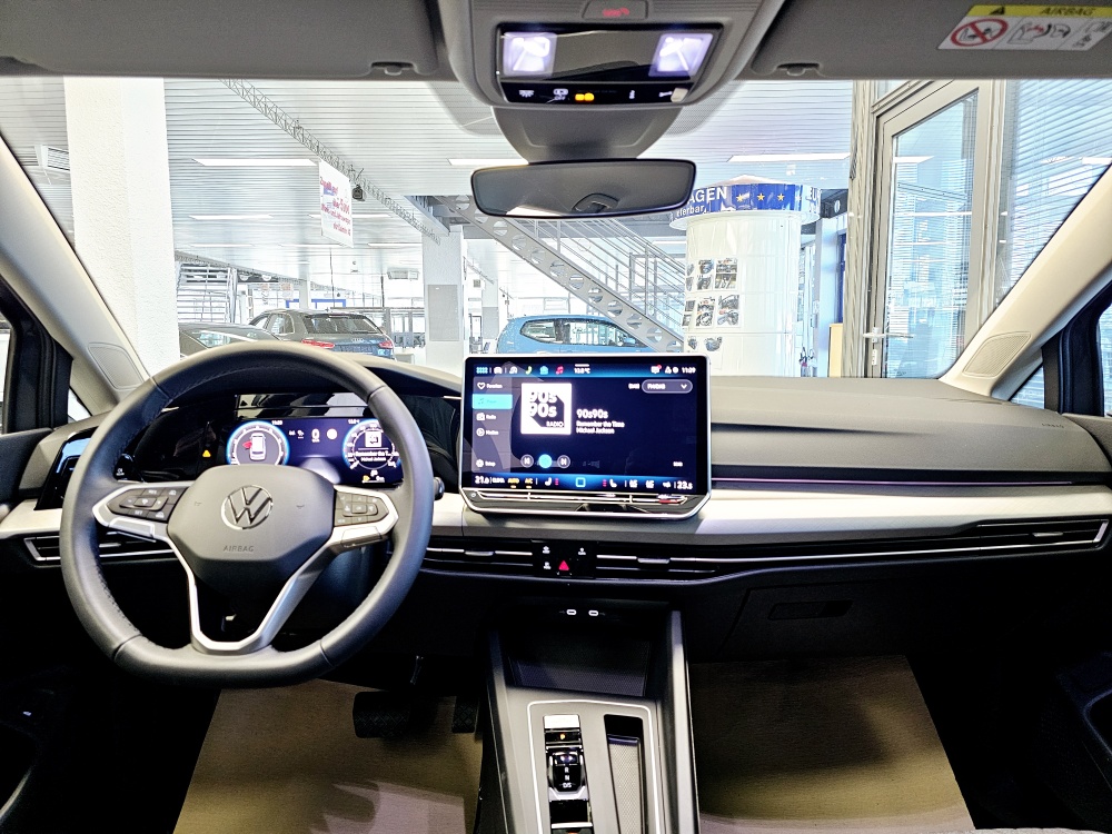 VW Golf Variant  bei Hoffmann Automobile in Wolfsburg kaufen und sofort mitnehmen - Bild 7