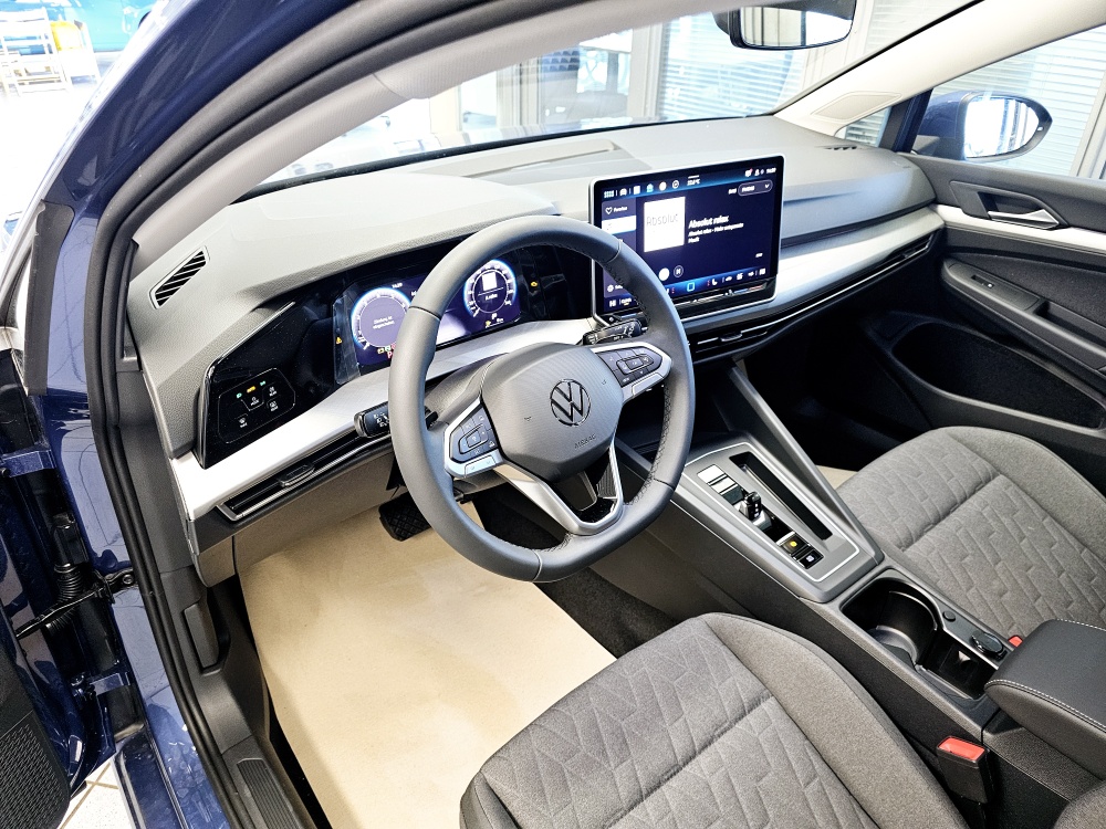 VW Golf Variant  bei Hoffmann Automobile in Wolfsburg kaufen und sofort mitnehmen - Bild 19