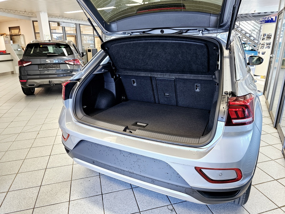 VW T-Roc  bei Hoffmann Automobile in Wolfsburg kaufen und sofort mitnehmen - Bild 2