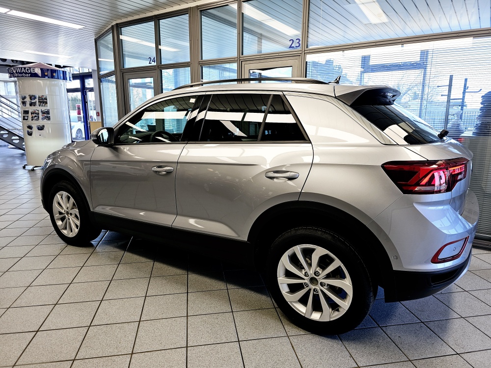VW T-Roc  bei Hoffmann Automobile in Wolfsburg kaufen und sofort mitnehmen - Bild 21