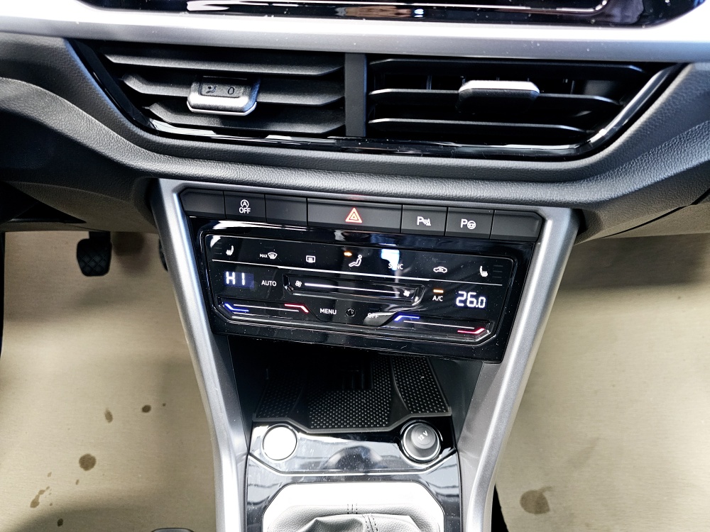 VW T-Roc  bei Hoffmann Automobile in Wolfsburg kaufen und sofort mitnehmen - Bild 7