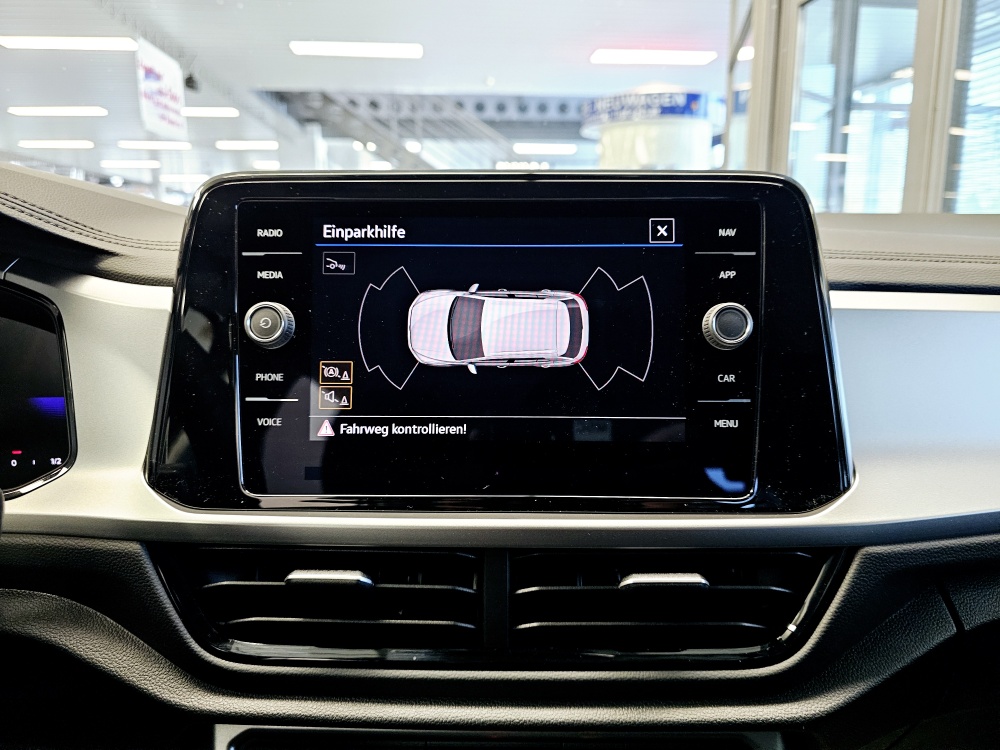 VW T-Roc  bei Hoffmann Automobile in Wolfsburg kaufen und sofort mitnehmen - Bild 13