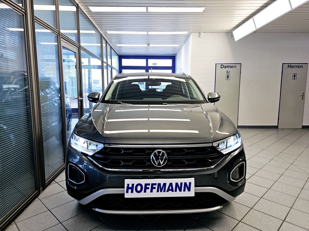 VW T-Roc  bei Hoffmann Automobile in Wolfsburg kaufen und sofort mitnehmen - Bild 24