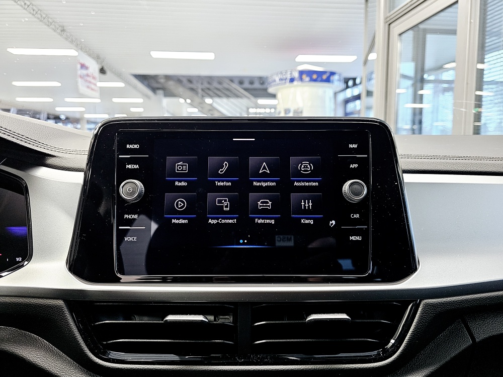 VW T-Roc  bei Hoffmann Automobile in Wolfsburg kaufen und sofort mitnehmen - Bild 10