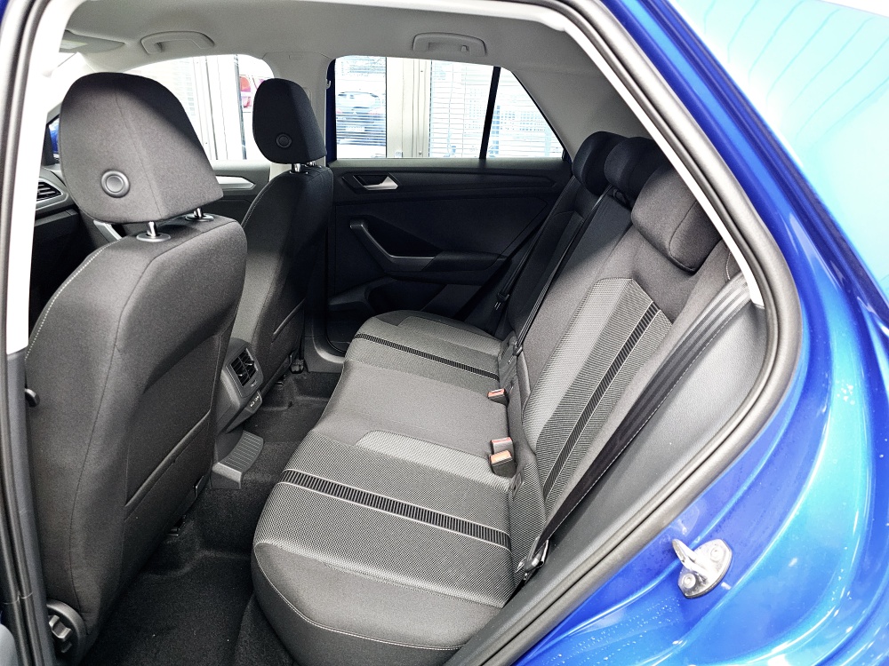 VW T-Roc  bei Hoffmann Automobile in Wolfsburg kaufen und sofort mitnehmen - Bild 4
