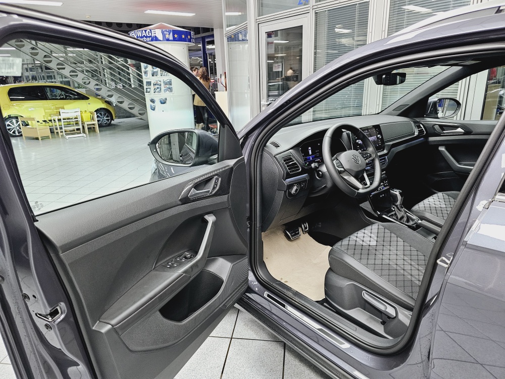 VW T-Cross  bei Hoffmann Automobile in Wolfsburg kaufen und sofort mitnehmen - Bild 22